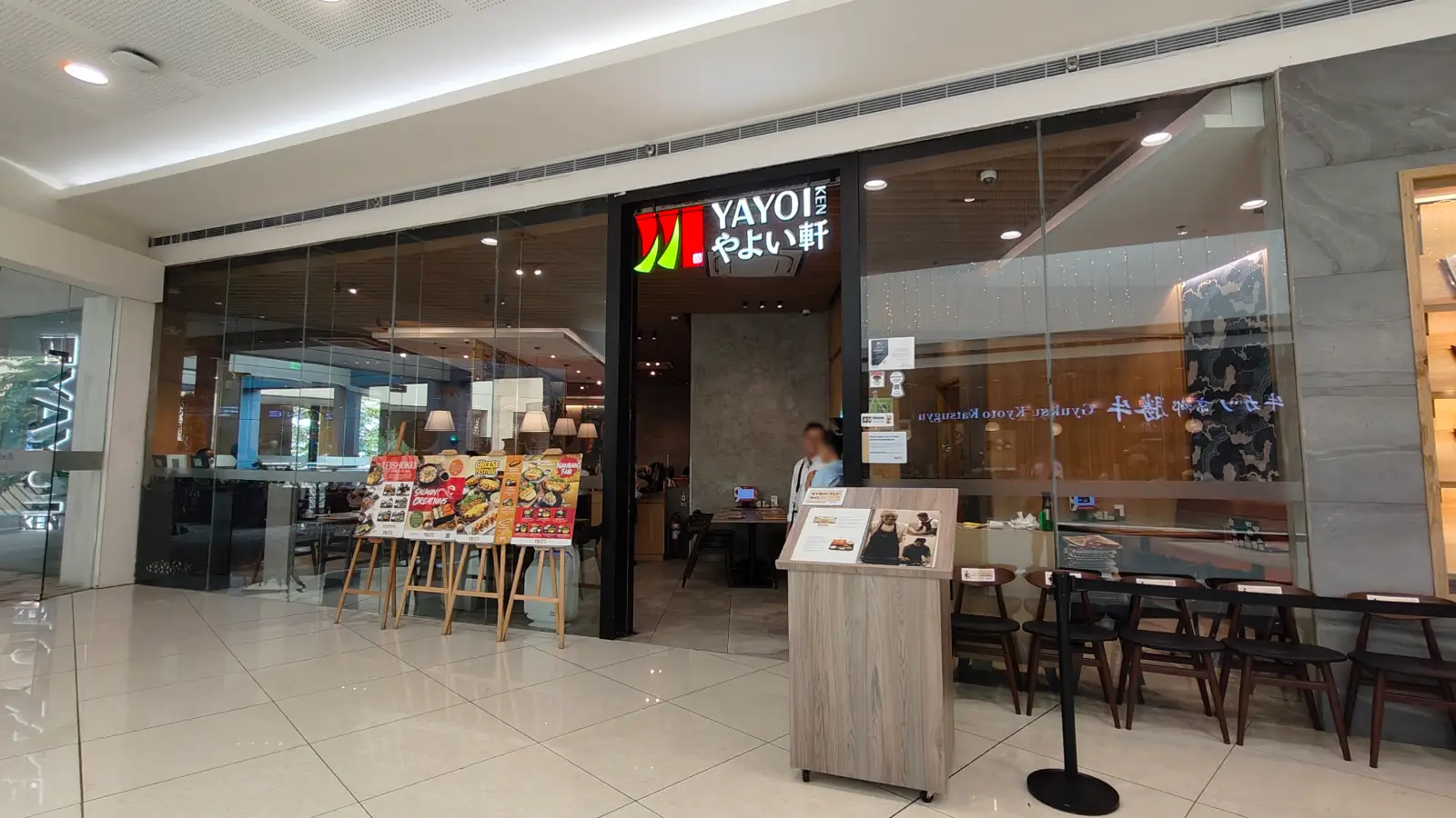 YAYOI in SM Mall of Asia